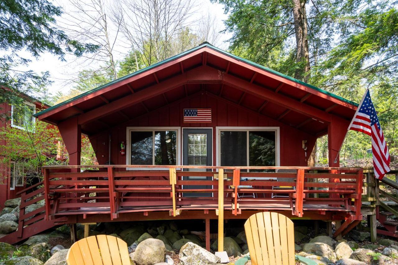 Hide-A-Way Waterfront Cottages Lake Luzerne Εξωτερικό φωτογραφία